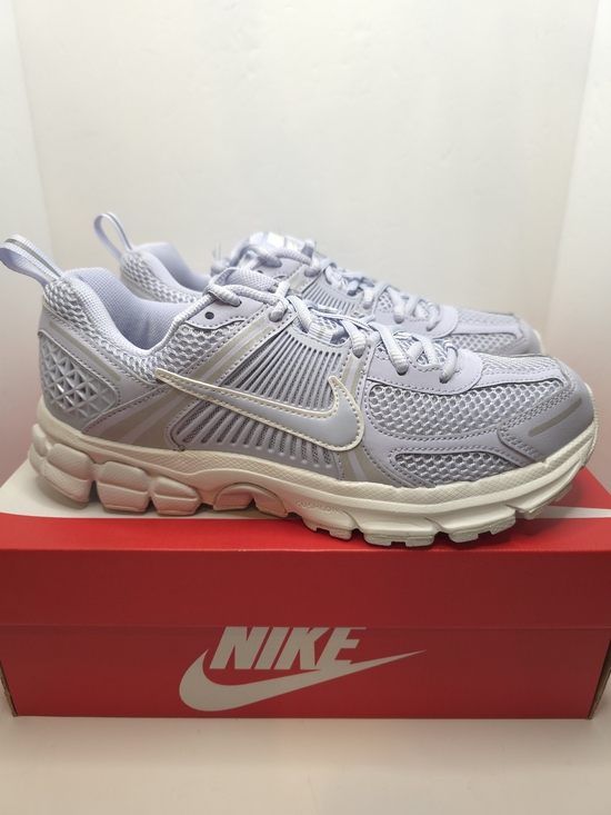 Nike Shoes - Nike vomero 5 ghost summit white 7Y/8.5W brand new in box.